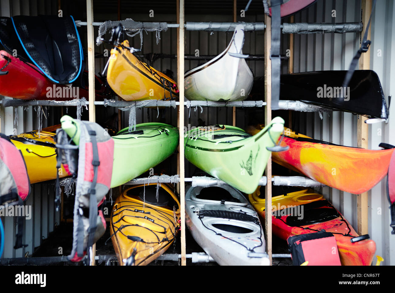 Kayak impilati in cubi Foto Stock