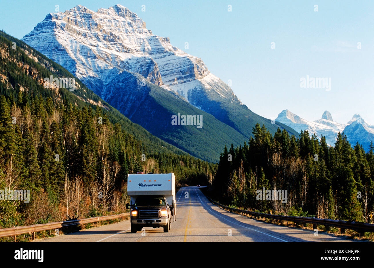 La guida attraverso le Montagne Rocciose da campmobile, Canada Montagne Rocciose, il Parco Nazionale di Jasper Foto Stock