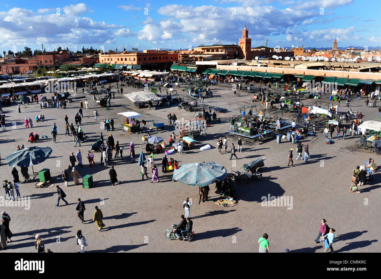 Marrakech piazza principale Djamaa El Fna, Marocco Foto Stock