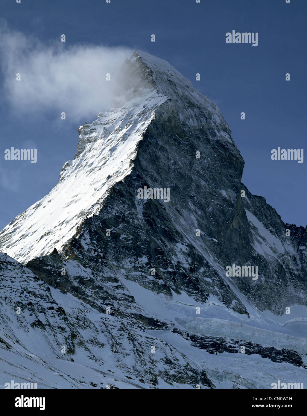 Il Cervino in inverno, Svizzera Vallese, Alpi Foto Stock