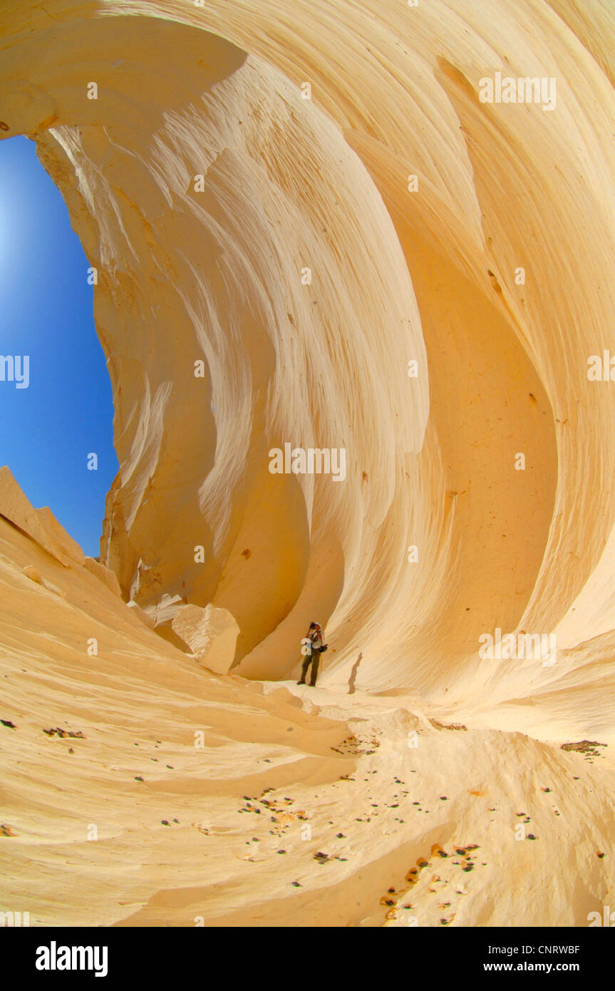 Finestra di roccia, Egitto, White Desert National Park Foto Stock