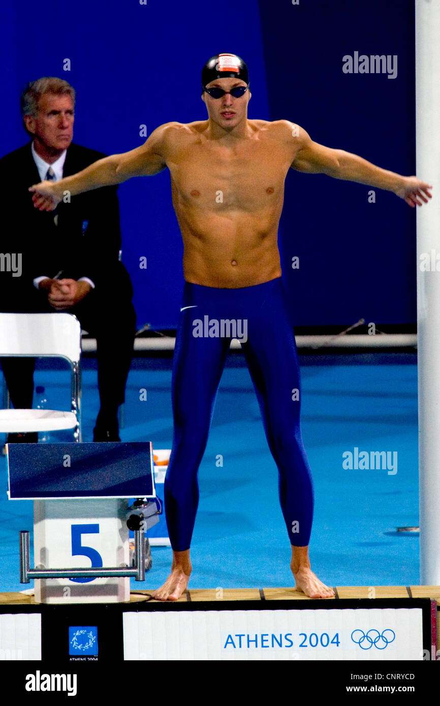 Pieter van den Hoogenband (NED) prima dell'inizio dell'100m Freestyle finali. 2004 Olimpiadi estive di Atene, Foto Stock