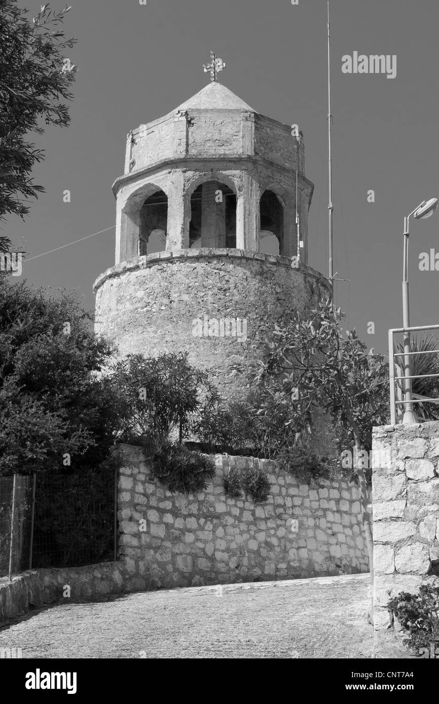 Chiesa rotonda torre campanaria esterno [Agios Leon] Foto Stock