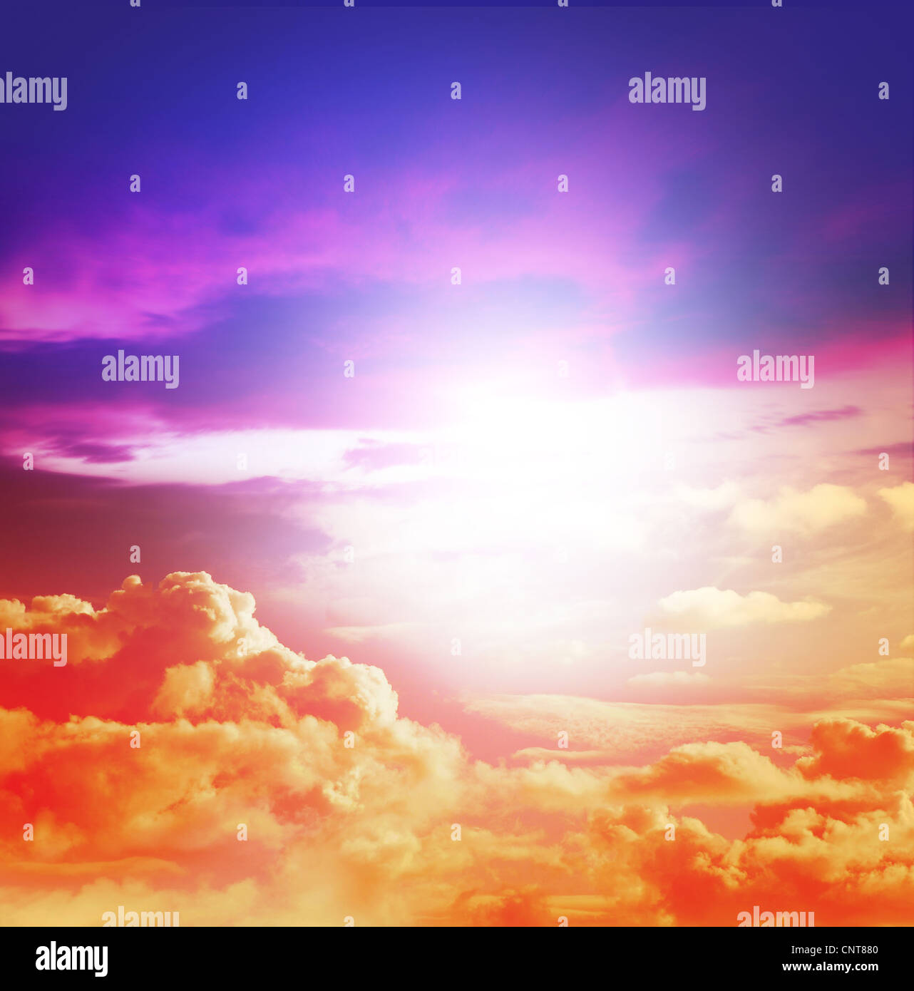 La luce del sole cielo colorato Foto Stock