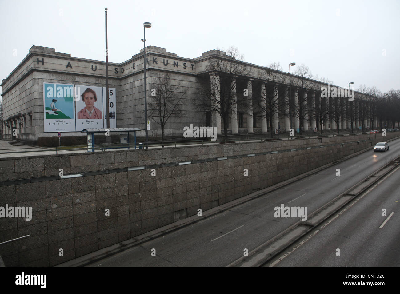 Haus der Kunst (Casa d'Arte) da Nazi architetto Paul Ludwig Troost a Monaco di Baviera, Germania. Foto Stock