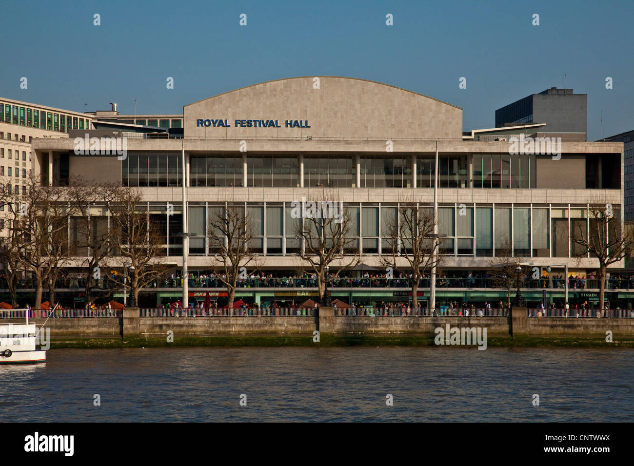 Il Royal Festival Hall esterno, Londra, Inghilterra Foto Stock