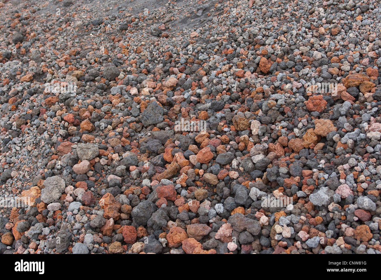 Variamente couloured pietre di lava a monte Etna, Italia, Sicilia Foto Stock