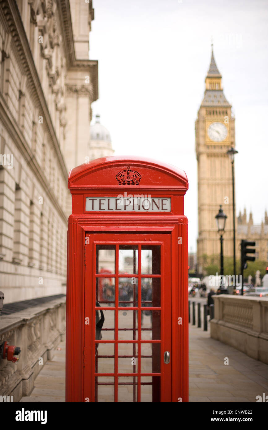Red Phone Booth è uno dei più famosi di Londra icone Foto Stock