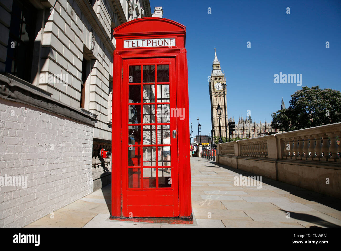 Red Phone Booth è uno dei più famosi di Londra icone Foto Stock