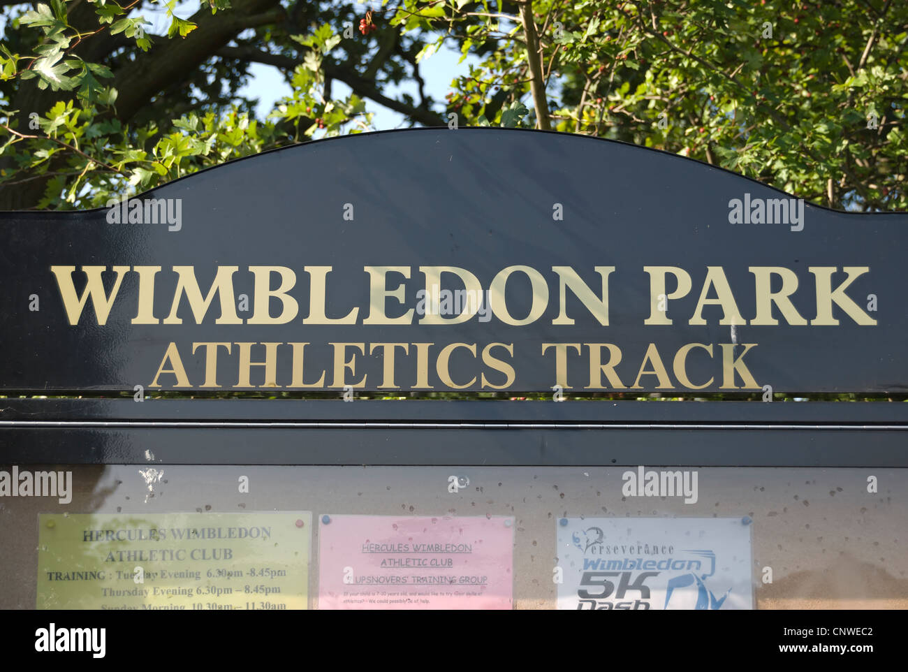 Bacheca per wimbledon park pista atletica, a sud-ovest di Londra - Inghilterra Foto Stock