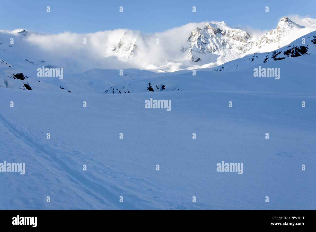 Il paesaggio alpino nel Parco Nazionale del Gran Paradiso Italia Foto Stock