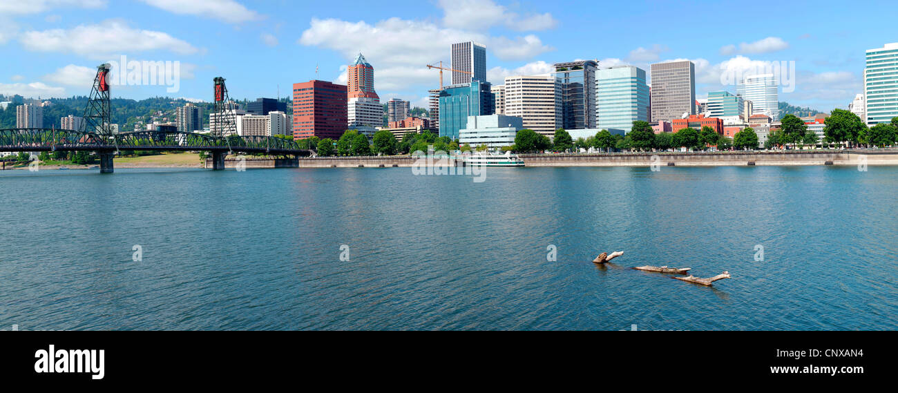 Una vista di Portland Oregon skyline panorama. Foto Stock