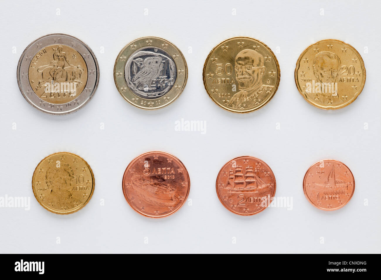 Greco delle monete in euro disposti in ordine numerico, vista posteriore Foto Stock