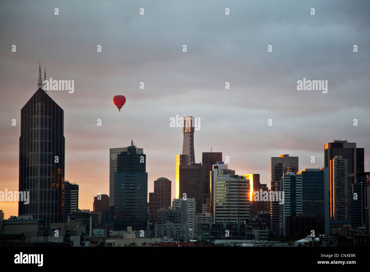 Lo skyline di Melbourne, crepuscolo Foto Stock