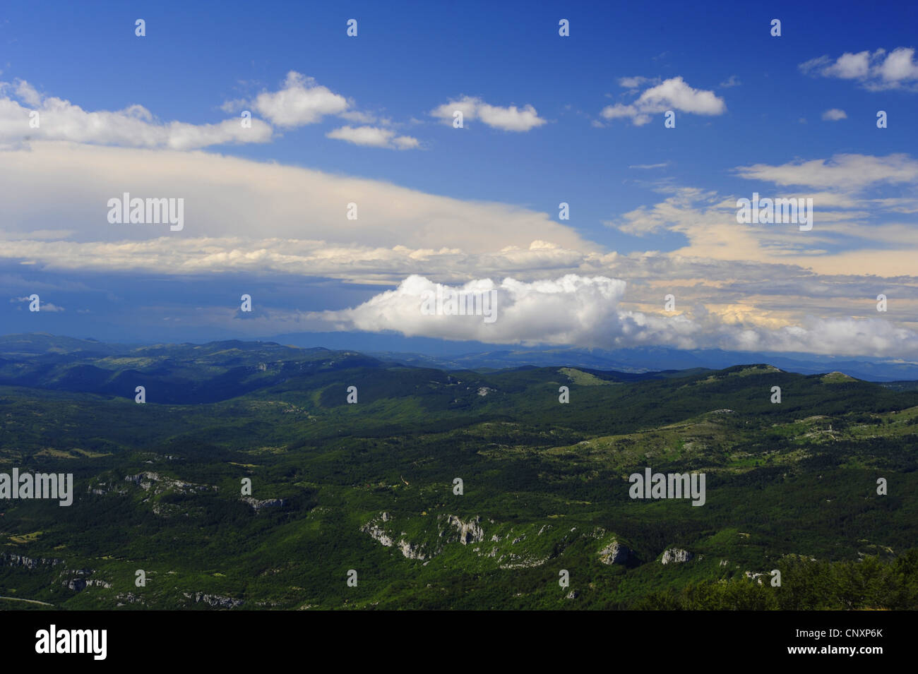 Vista panoramica di Istria da Vojak mountain top, Croazia, Istria Foto Stock
