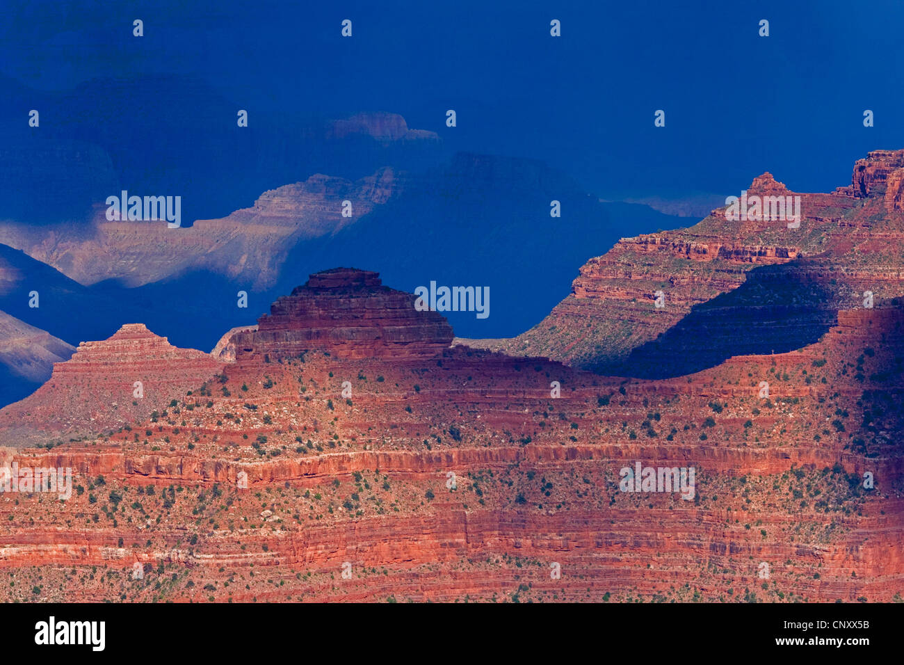 Luce e ombra in corrispondenza di pareti di roccia del Grand Canyon, STATI UNITI D'AMERICA, Arizona, il Parco Nazionale del Grand Canyon Foto Stock