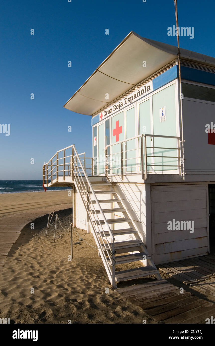 Primo soccorso punto aider aiders capanna qualificato beach lifesavers lifeguard bagnini qualifica firstaid lookout observa Foto Stock