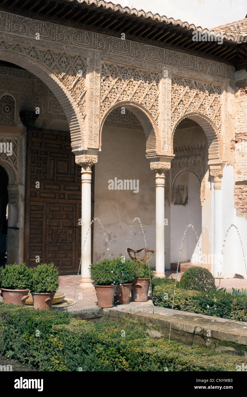 Il Generalife Palace, Alhambra di Granada, Andalusia, Spagna. Patio de la Acequia Foto Stock