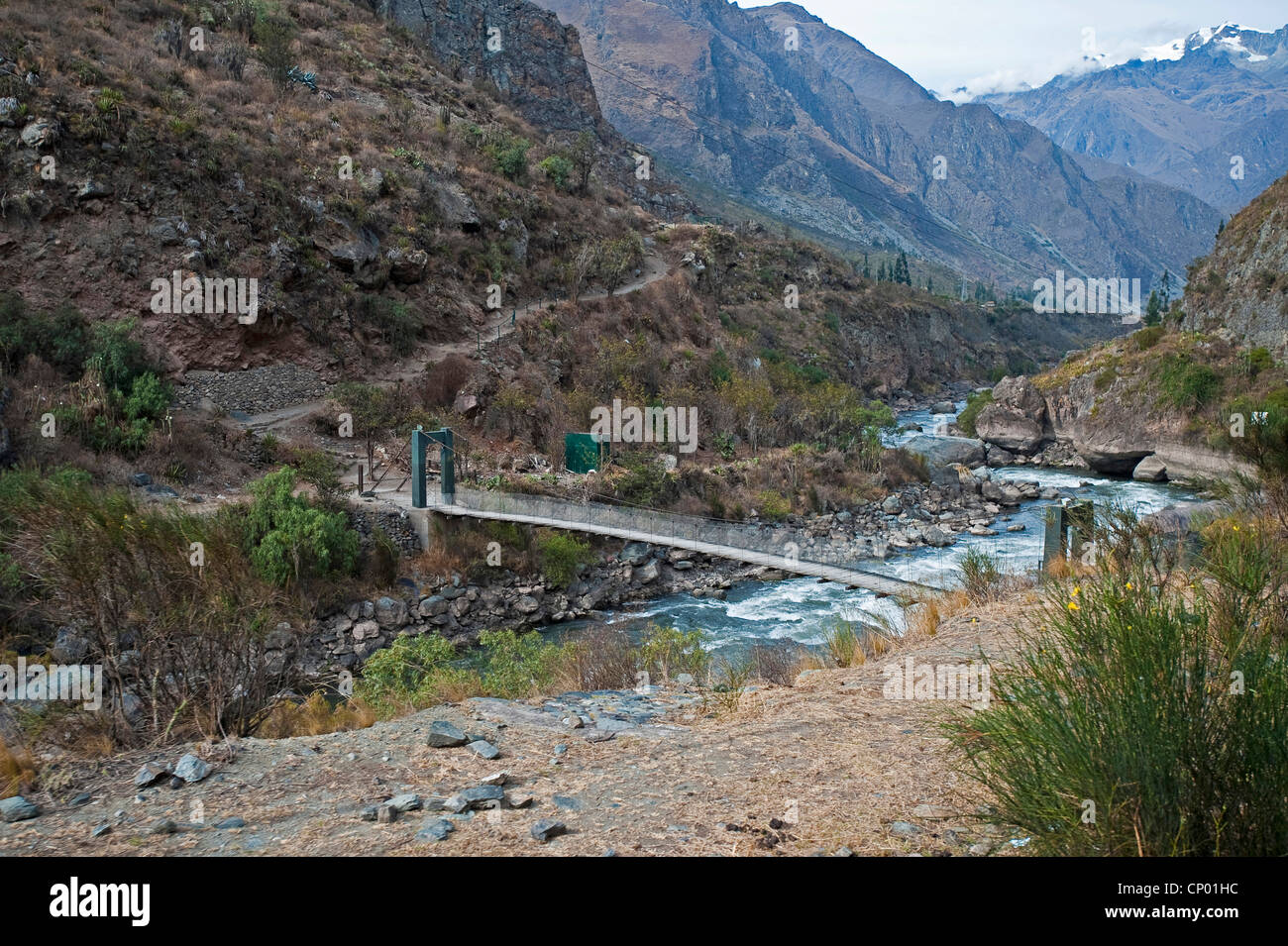 Patacancha River, dal treno a Machu Picchu, Perù, Ande, Ollantaytambo Foto Stock