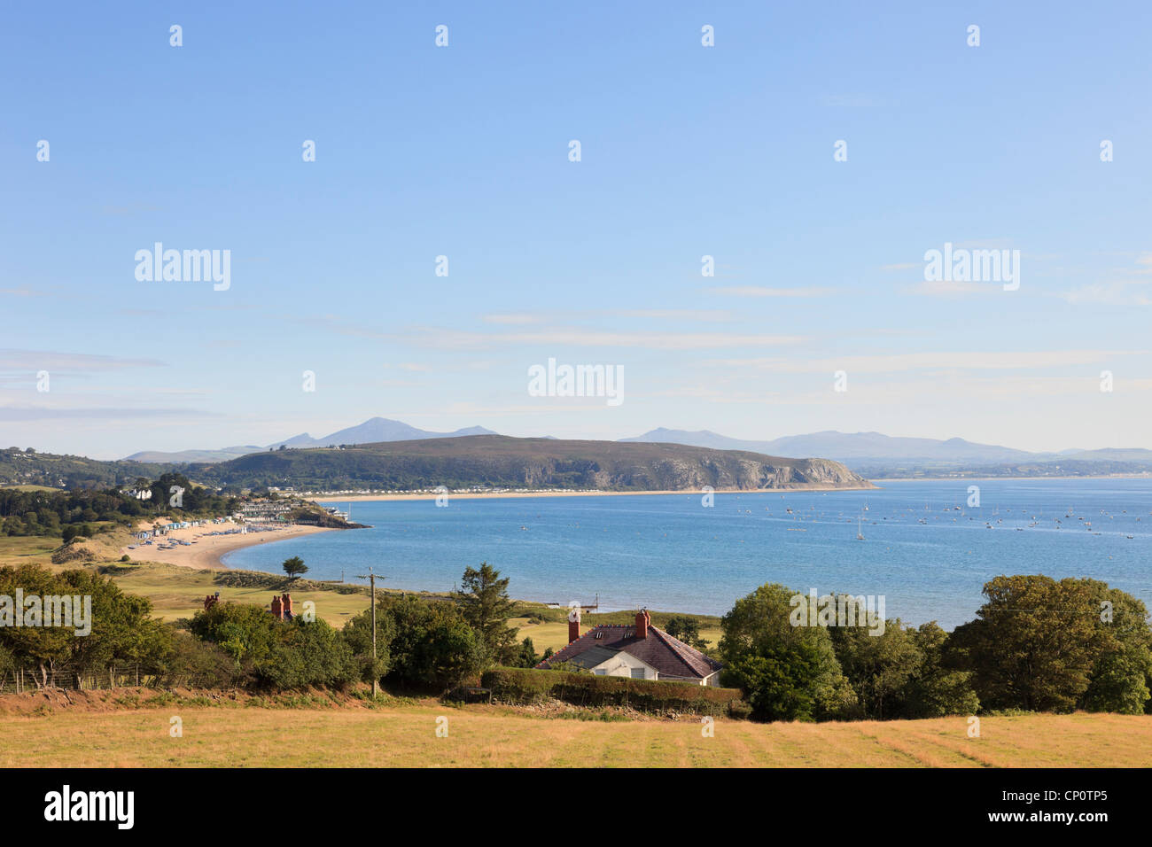 Vista di Cardigan Bay costa. Abersoch, Lleyn Peninsula, Gwynedd, il Galles del Nord, Regno Unito, Gran Bretagna Foto Stock