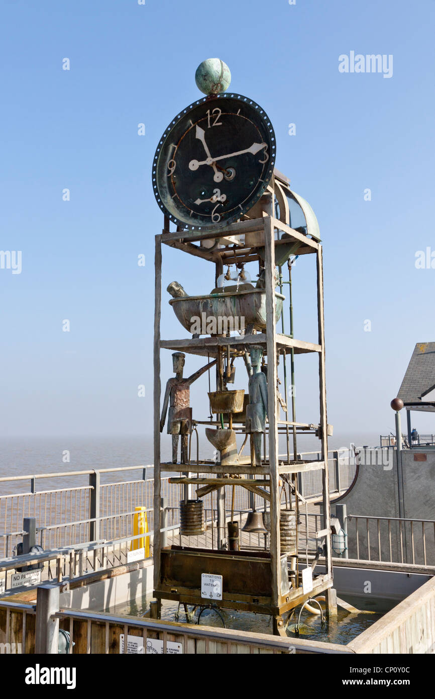 Orologio ad acqua su Southwold Pier Suffolk Foto Stock