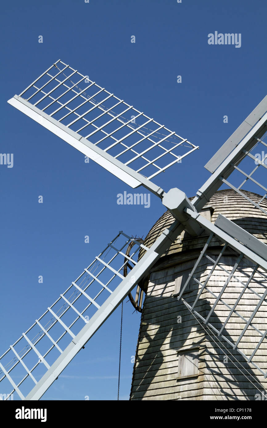 Un edificio restaurato del 1787 windmill originariamente utilizzati per macinare il grano. Jamestown Historical Society, Jamestown, Rhode Island, STATI UNITI D'AMERICA Foto Stock