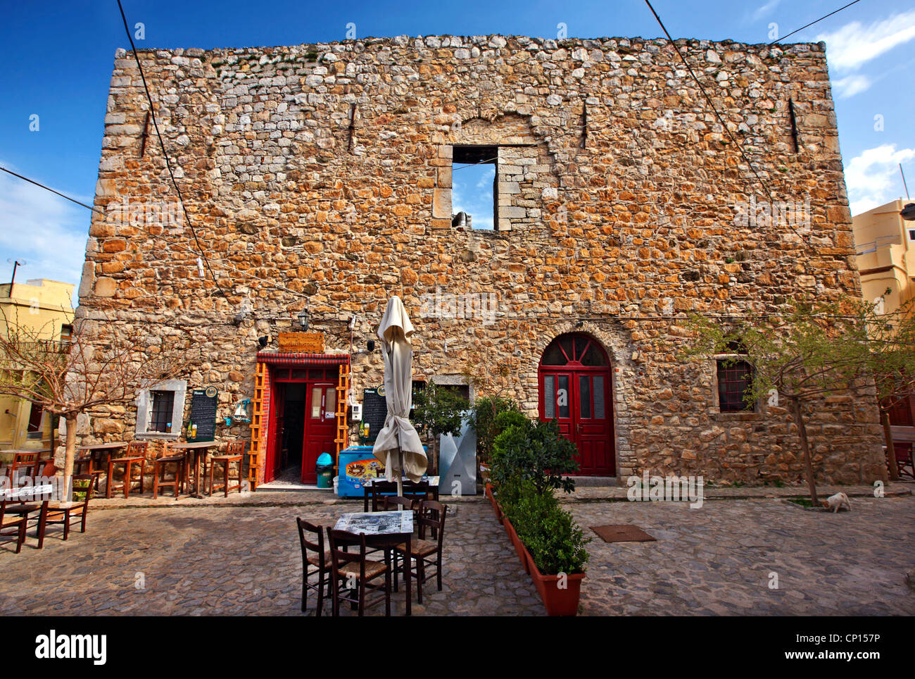 La torre centrale del borgo fortificato medievale, di Olympi, una delle più belle 'mastichochoria' Chios Island, Grecia Foto Stock