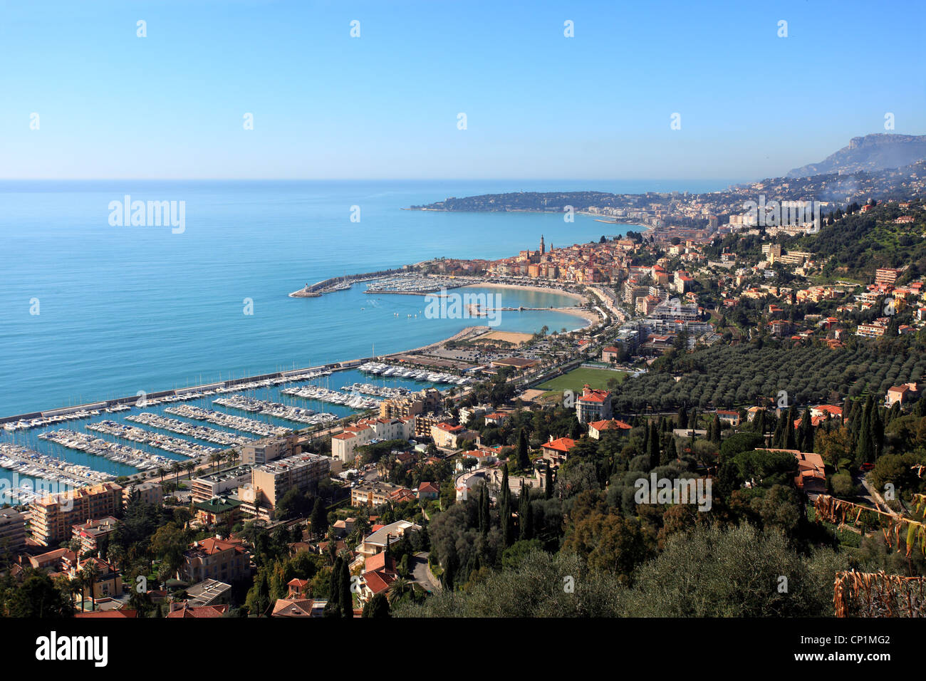 Panoramica della città costiera di Mentone sulla Costa Azzurra Foto Stock