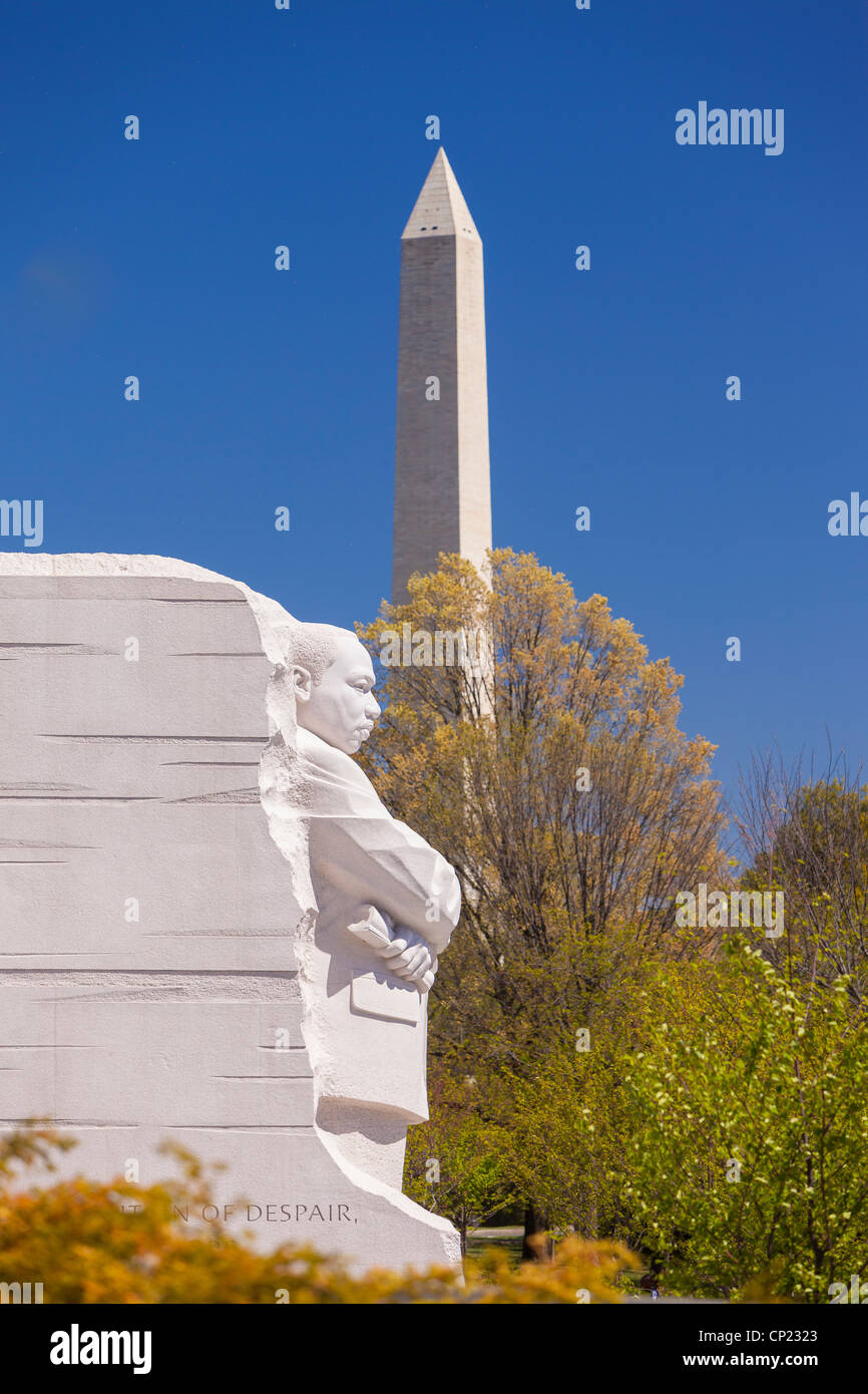 WASHINGTON, DC, Stati Uniti d'America - Martin Luther King Memorial e il Monumento a Washington. Foto Stock
