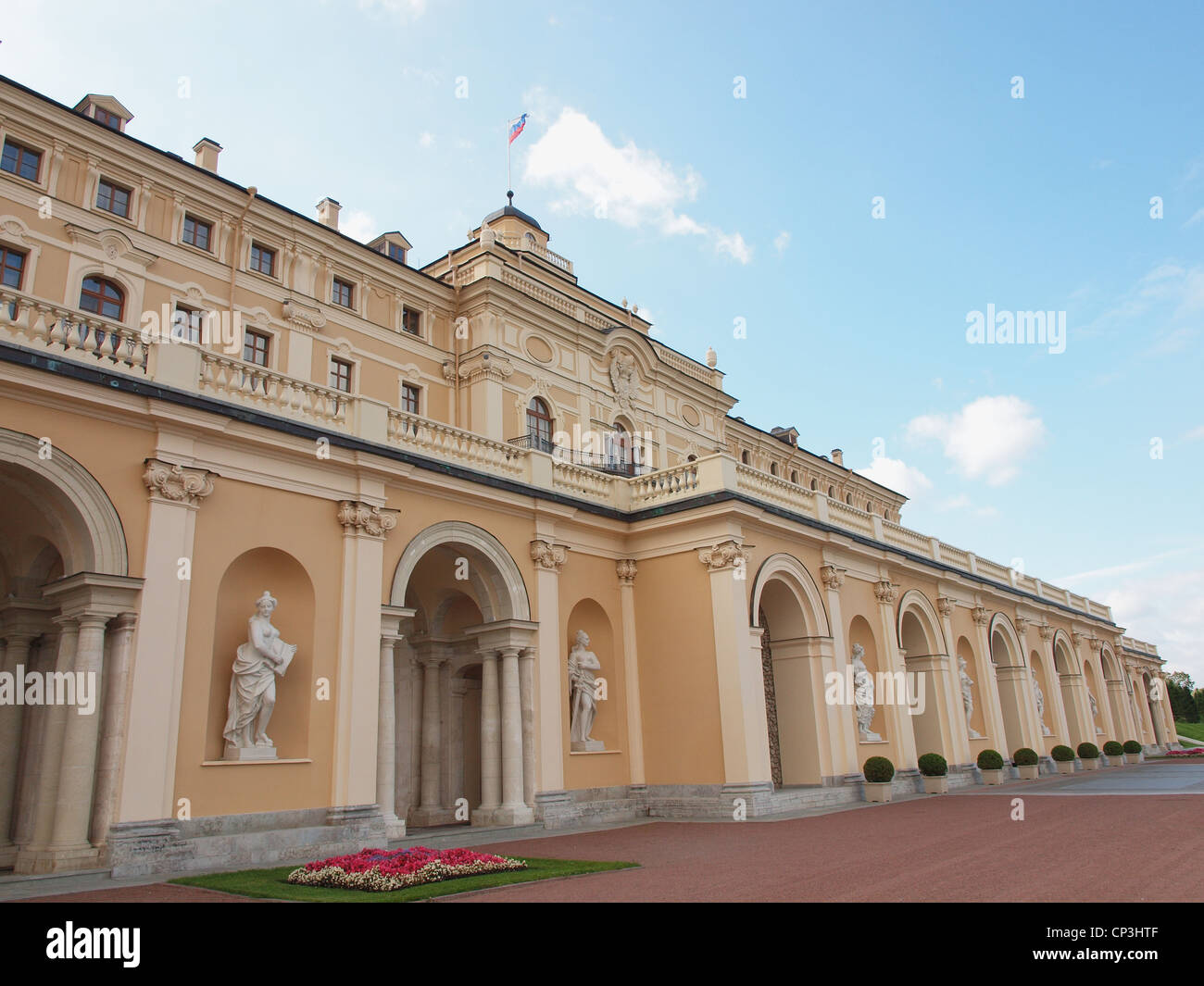 Il Palazzo di Costantino a Strelna, San Pietroburgo, Russia Foto Stock