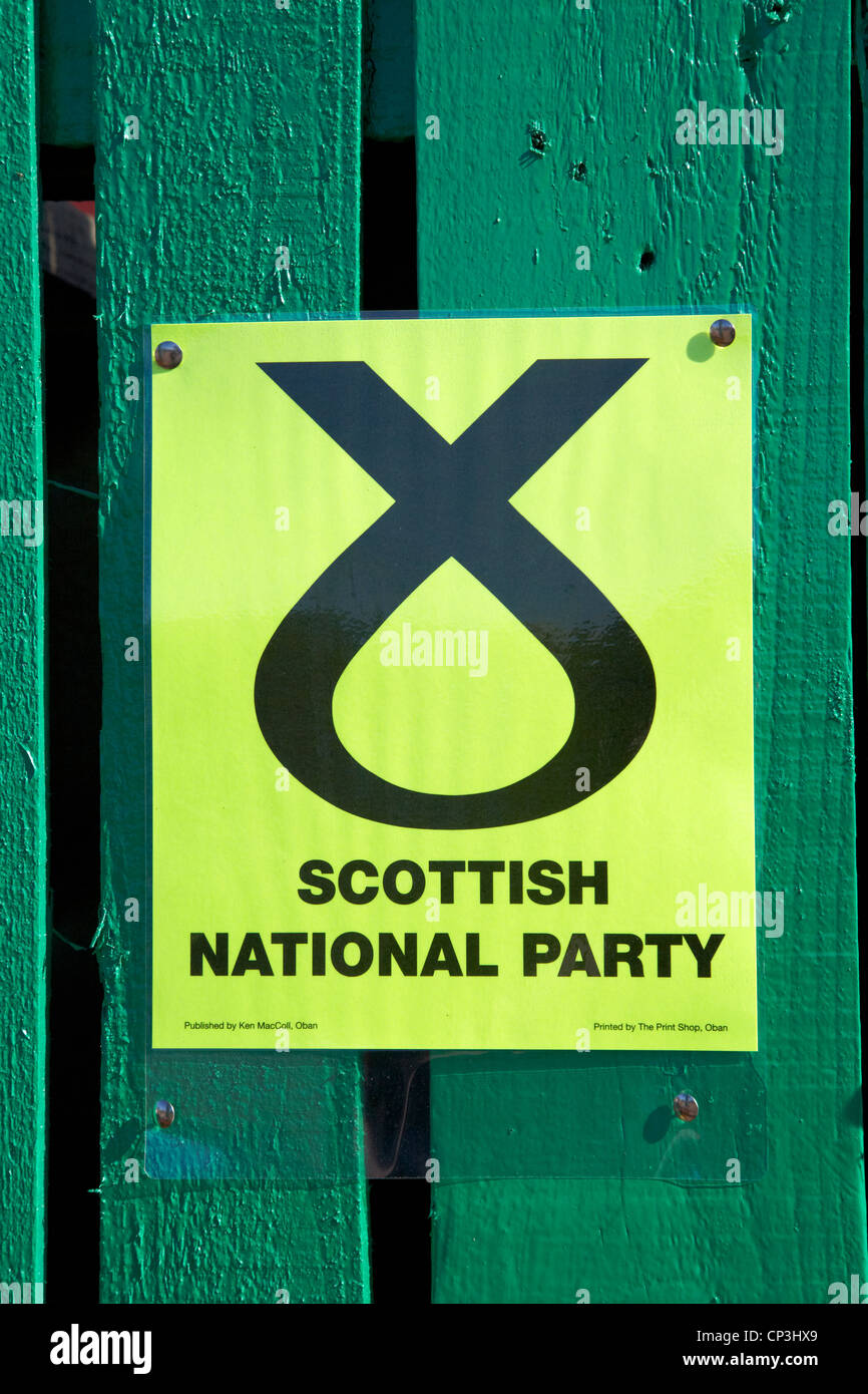Partito nazionale scozzese cartellone elettorale a Oban Scozia Scotland Foto Stock