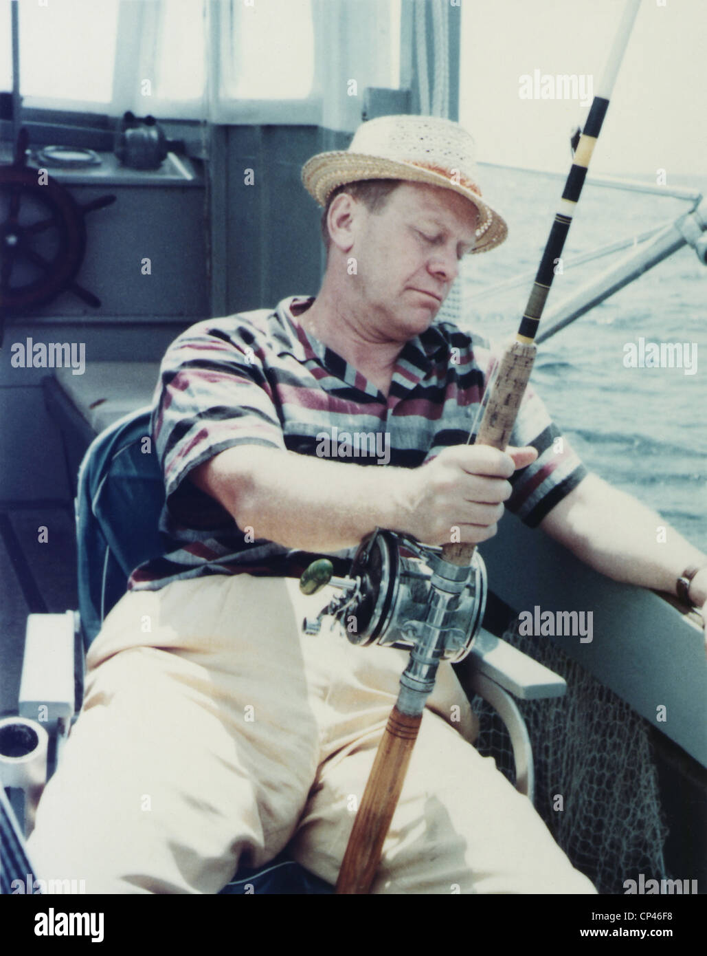 Casa repubblicano leader della minoranza Gerald Ford prende un pisolino durante la pesca di altura durante una vacanza a Montego Bay in Giamaica Foto Stock