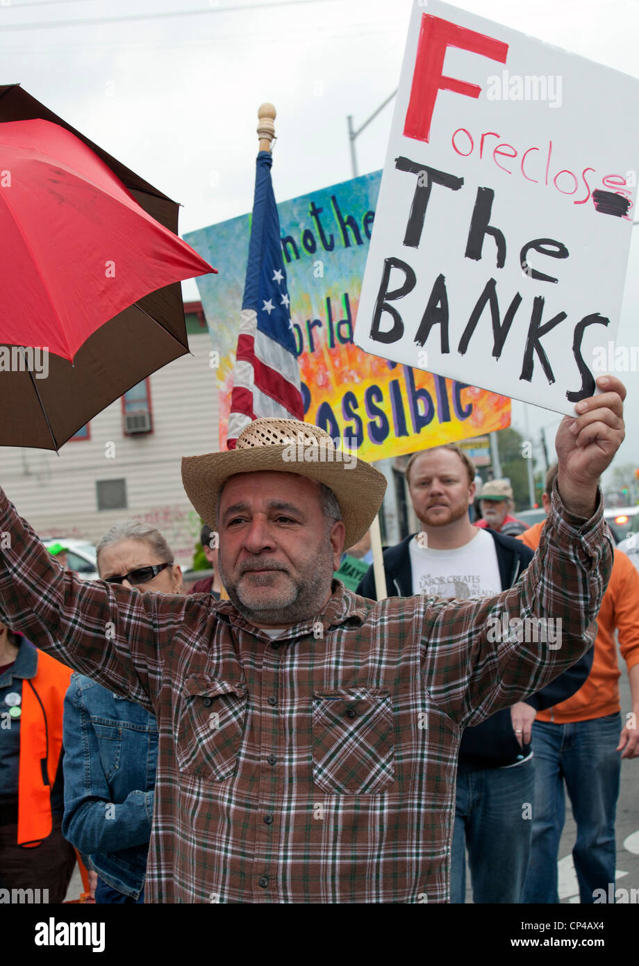 Detroit, Michigan - Proteste contro le banche e i pignoramenti erano parte di un giorno di maggio marzo e rally. Foto Stock