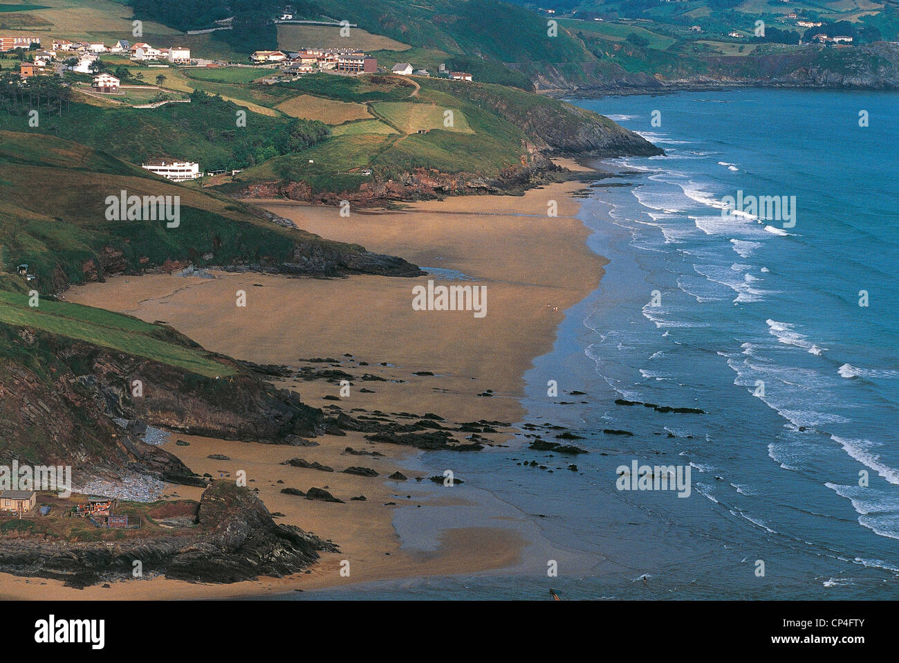 Spagna - Asturias - costa cantabra dell'Oceano Atlantico in Cabo Torres, vicino diGijon. Foto Stock