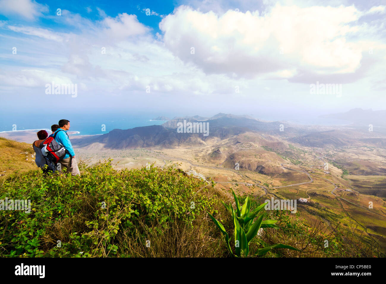 Famiglia in cima alla montagna di Capo Verde Foto Stock
