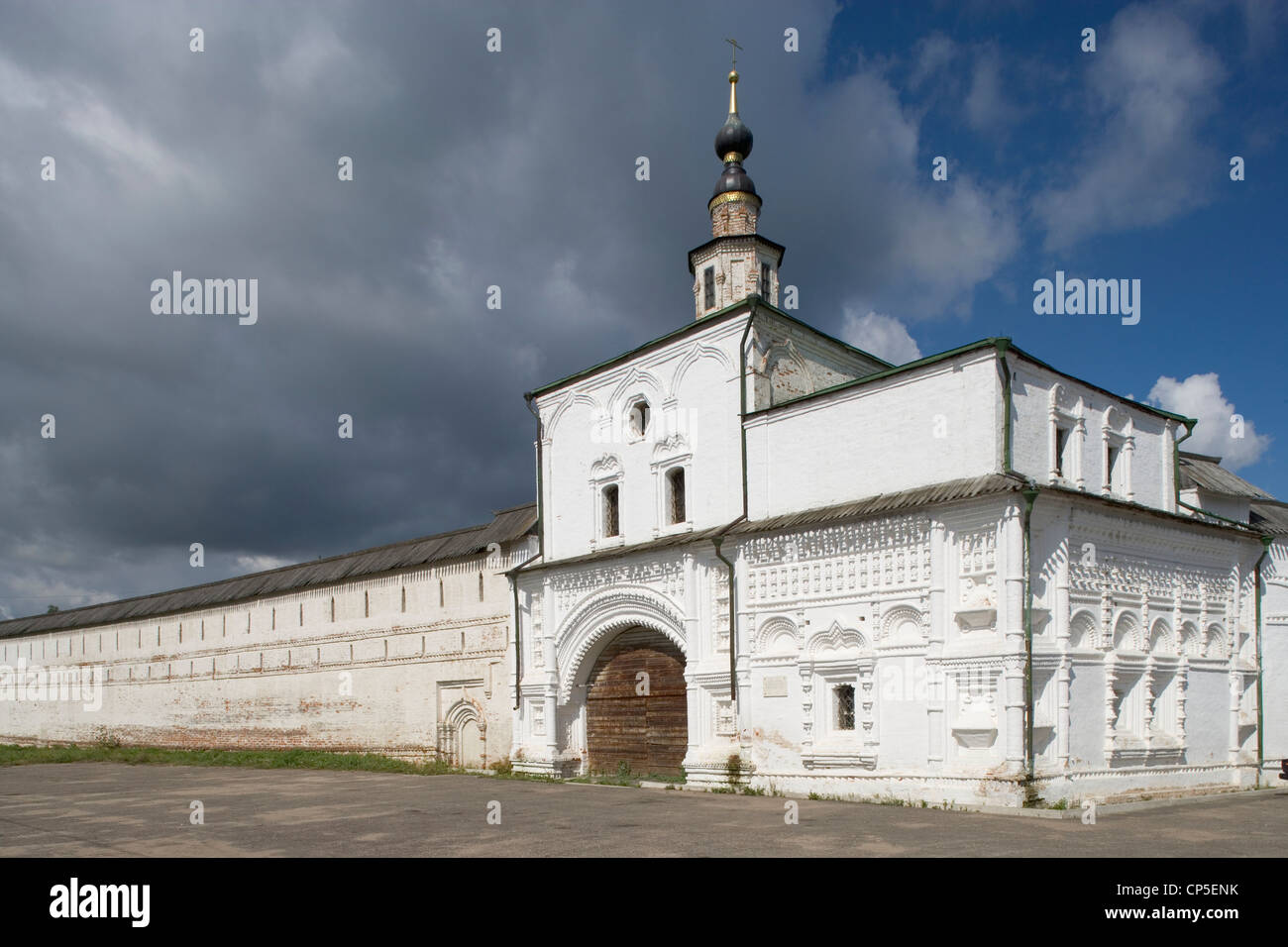 Russia - Pereslavl-Zalessky. Il monastero Gorickij (Gorickij monastyr, XVII e il XVIII secolo). Le pareti Foto Stock