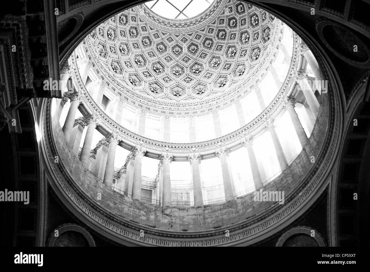 La Basilica di San Gaudenzio è una chiesa a Novara, Piemonte, Italia settentrionale. È il punto più alto della città. Si dedica Foto Stock