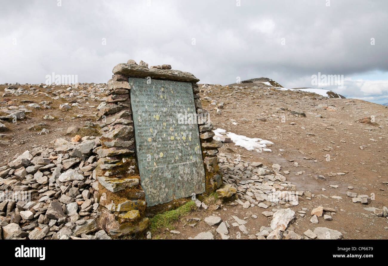 Memoriale di Charles Gough, ucciso nel 1805 da una caduta su Helvellyn, Lake District, Cumbria, Regno Unito Foto Stock