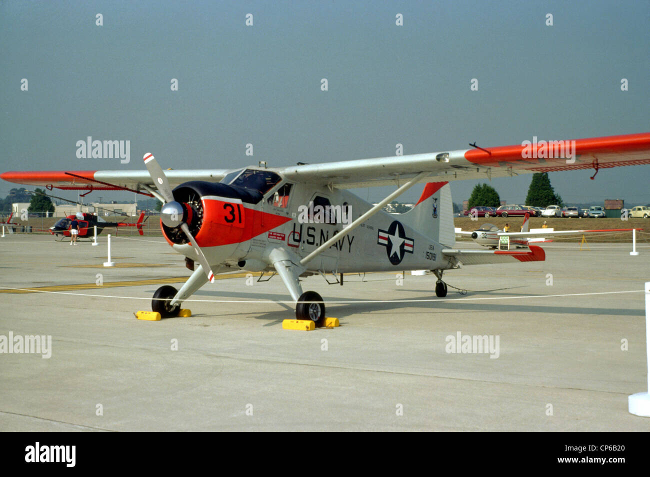 Una vista anteriore sinistra di un U-6A Beaver aeromobile sul display durante la open house Expo '83. Foto Stock