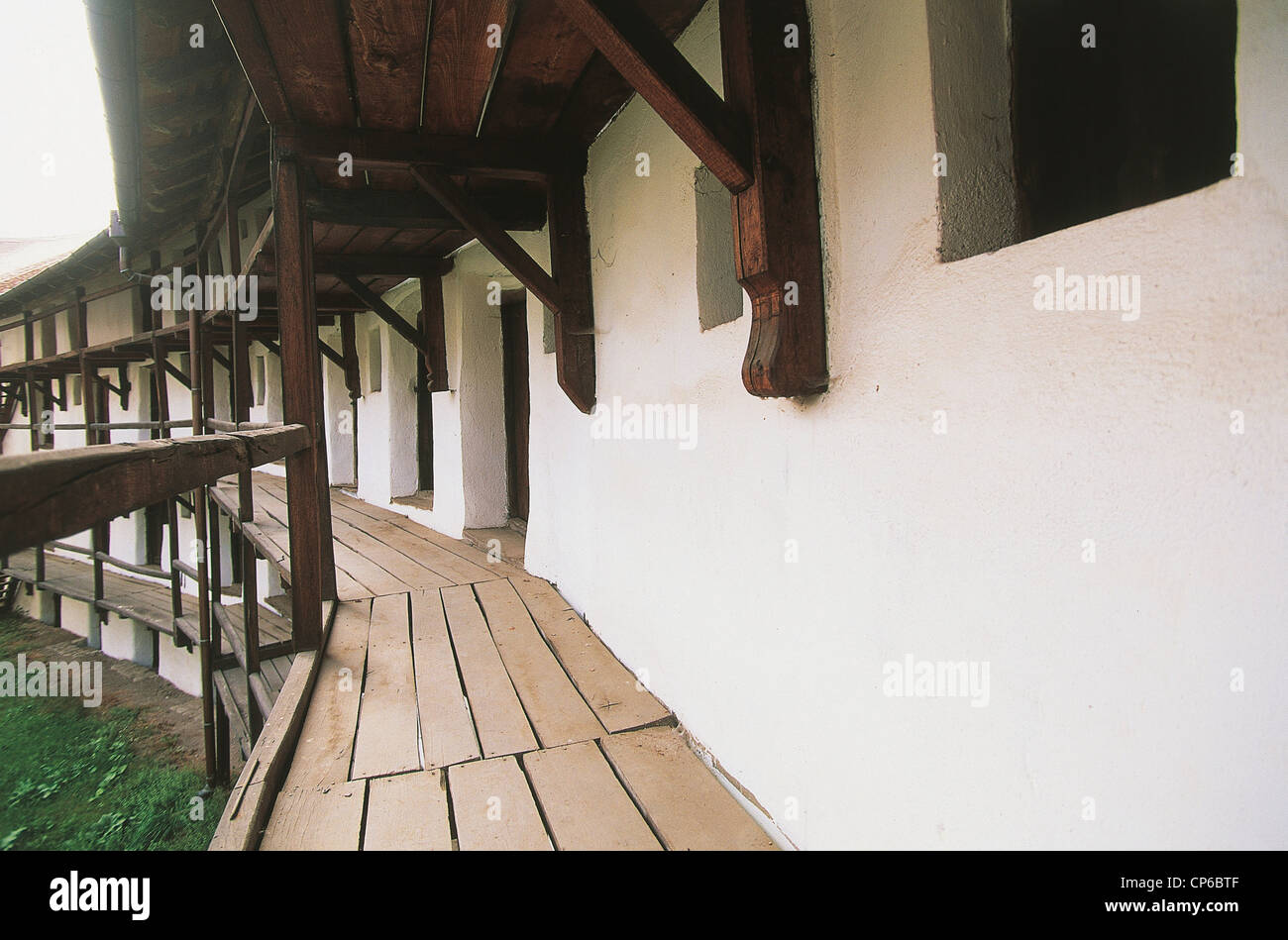 La Romania Prejmer. chiesa fortificata, in stile tardo gotico del XIII secolo, circondato dalla parete 12 metri di altezza, all'interno di pareti. Foto Stock