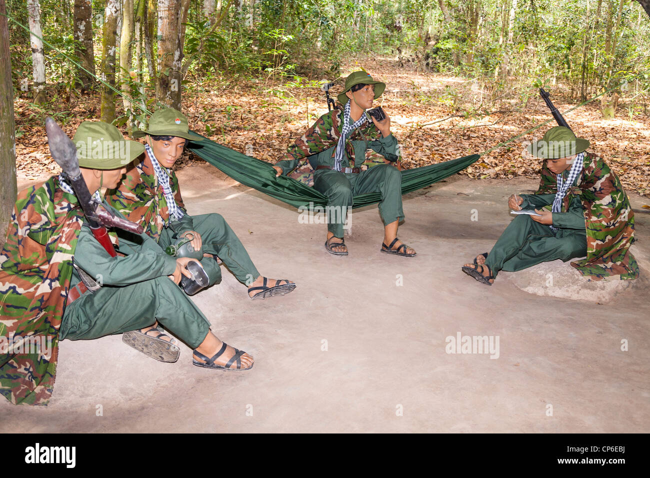 Modelli di soldati vietnamiti a Ben Dinh, Cu Chi, vicino la città di Ho Chi Minh (Saigon), Vietnam Foto Stock