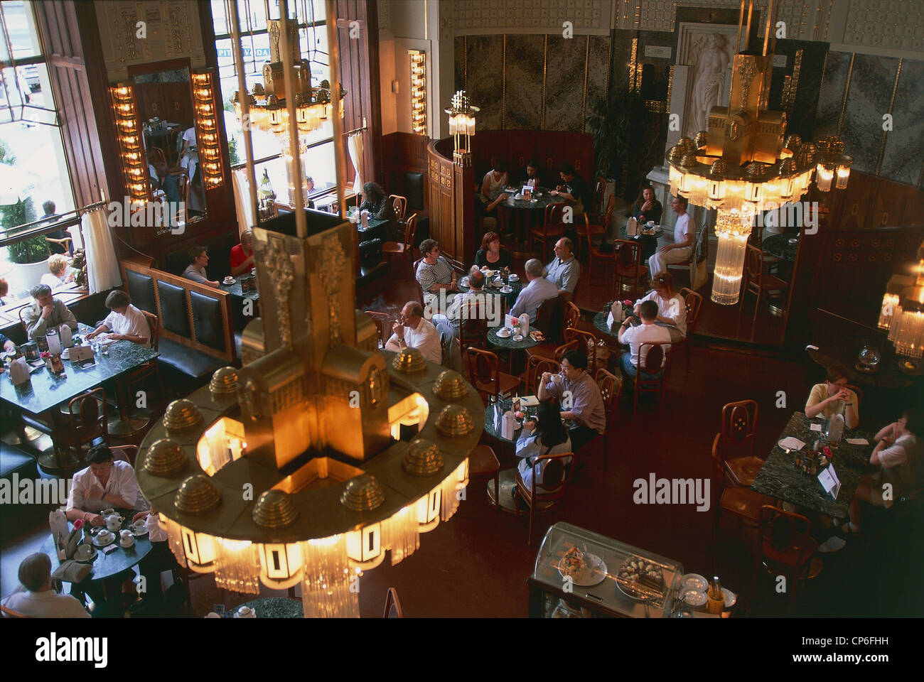 Benvenuti in Repubblica ceca - Praga. Interno della Casa Municipale (Kavarna Obecni dum), un cafe in stile Liberty Foto Stock