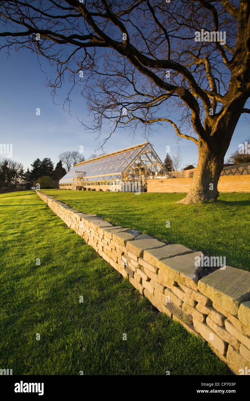 La casa alpina ad RHS Garden Harlow Carr Foto Stock