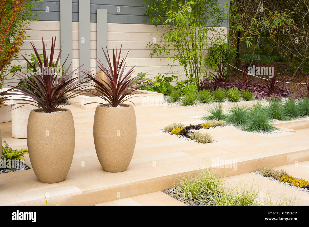 'Off The Shelf' mostrano giardino alla 2012 RHS mostrano Cardiff Foto Stock