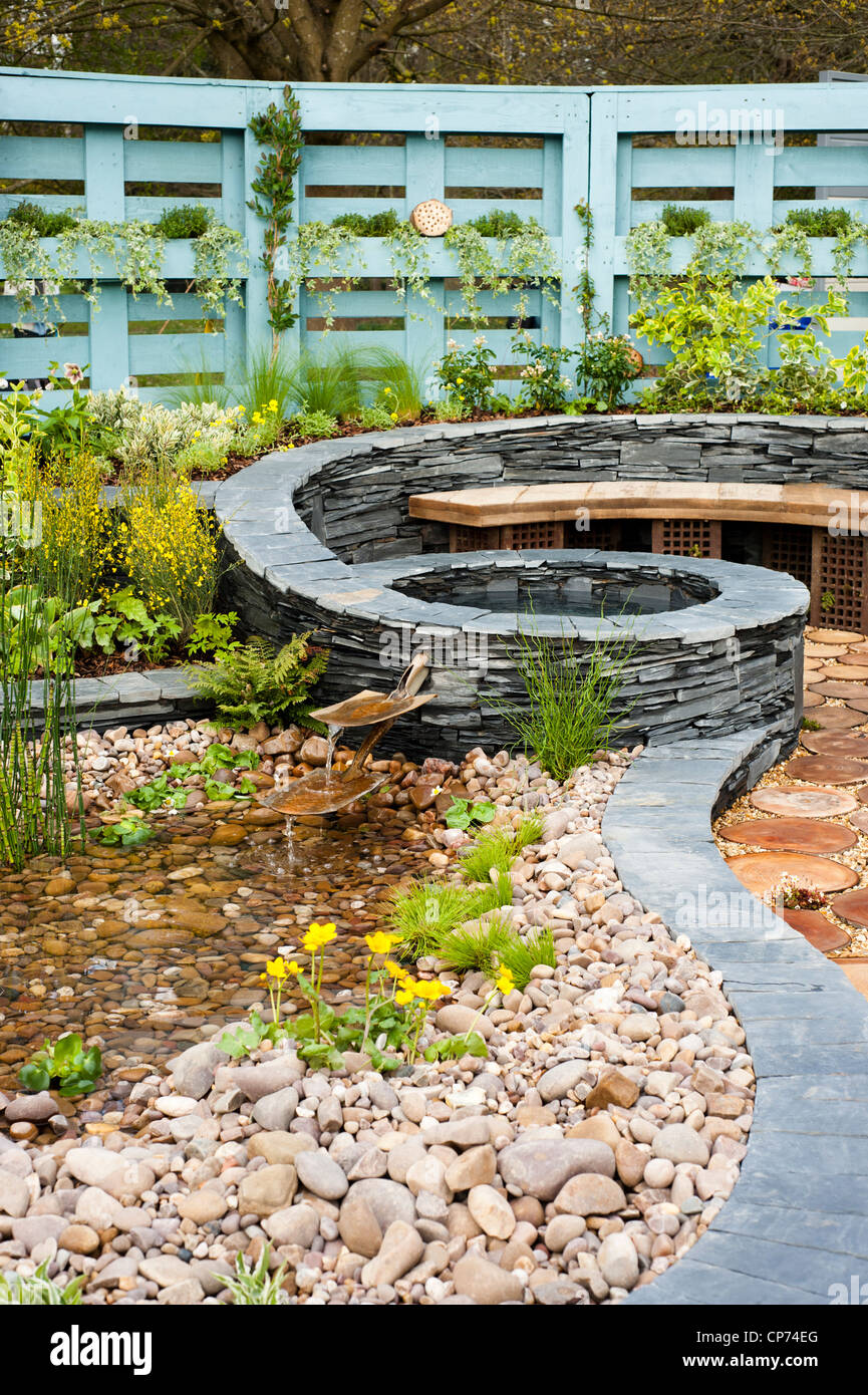 "Rigenerazione" mostra giardino alla 2012 RHS mostrano Cardiff Foto Stock