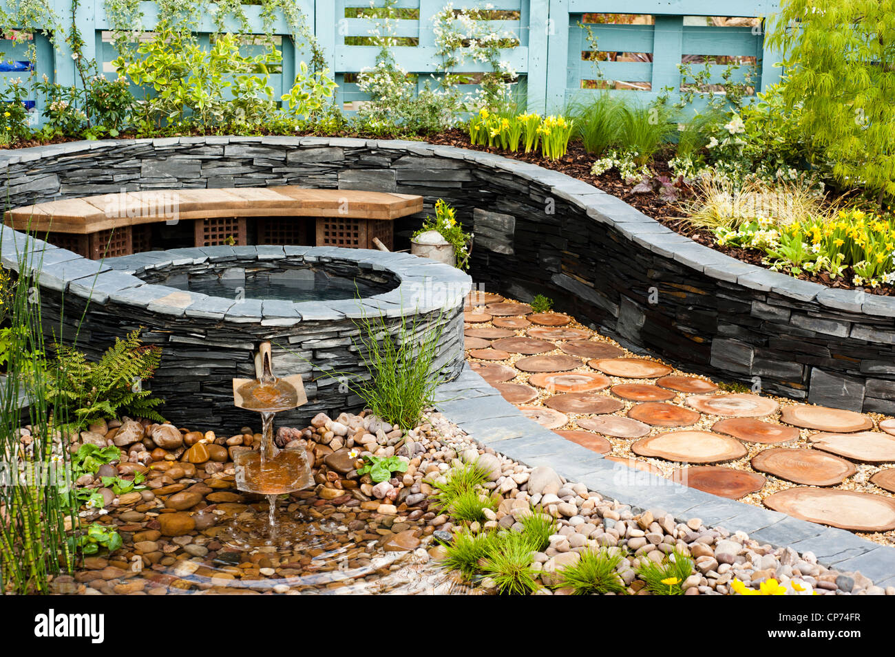 "Rigenerazione" mostra giardino alla 2012 RHS mostrano Cardiff Foto Stock