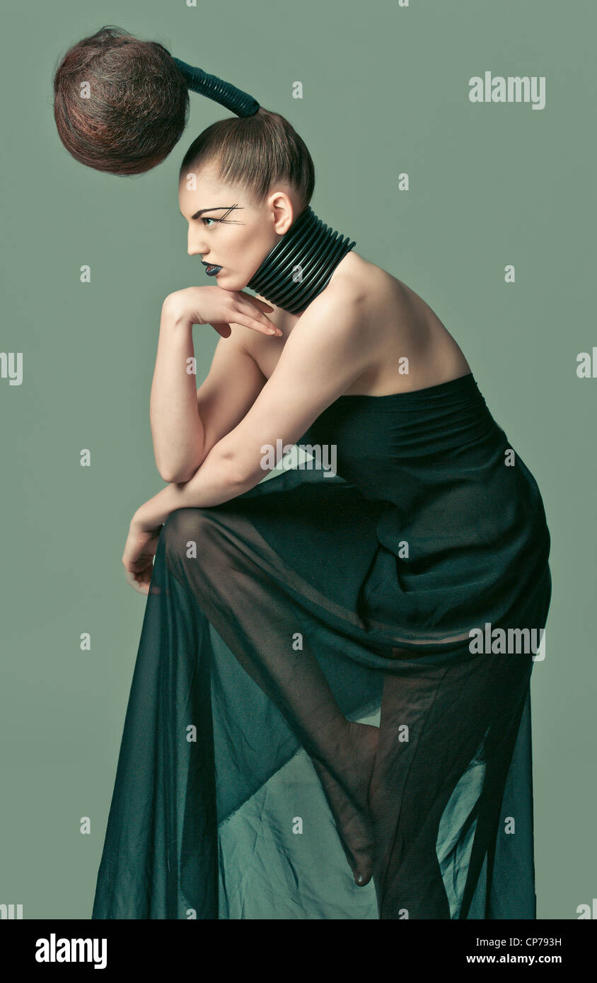 Un pazzo avant garde acconciatura Foto Stock