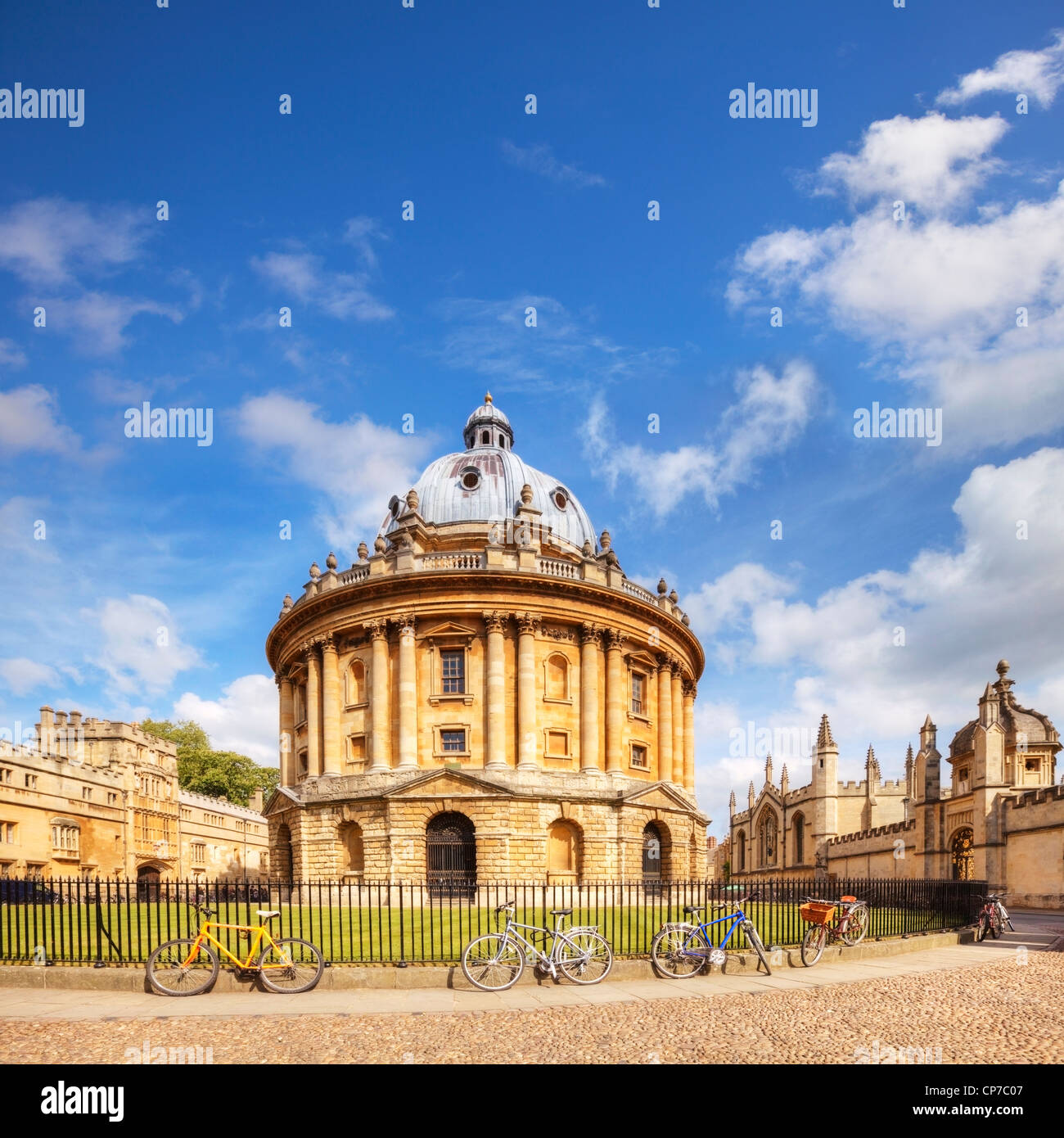 La Radcliffe Camera fu costruito in stile palladiano, tra 1737 e 1749 per alloggiare la Radcliffe Science Library di Oxford, Foto Stock