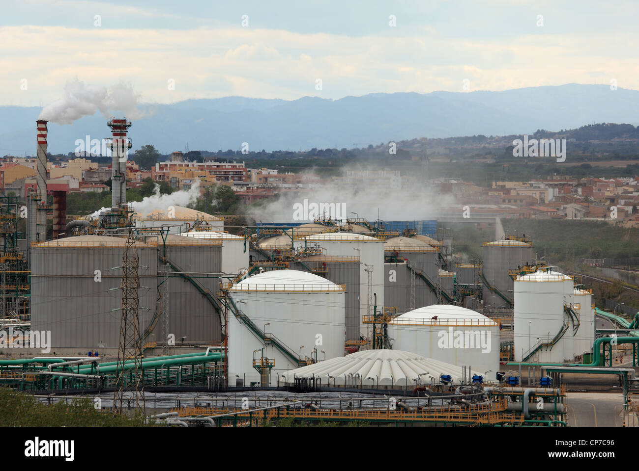 Impianto petrolchimico in Tarragona, Spagna Foto Stock