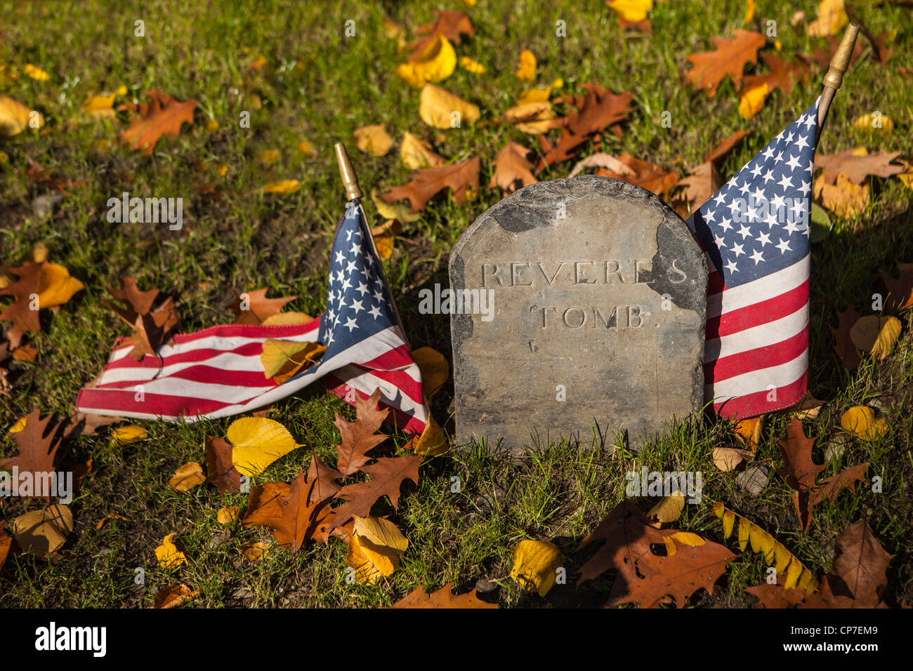 Paolo venera tomba marker al granaio di seppellimento di massa su Tremont Street, lungo il sentiero della libertà, Boston MA Foto Stock